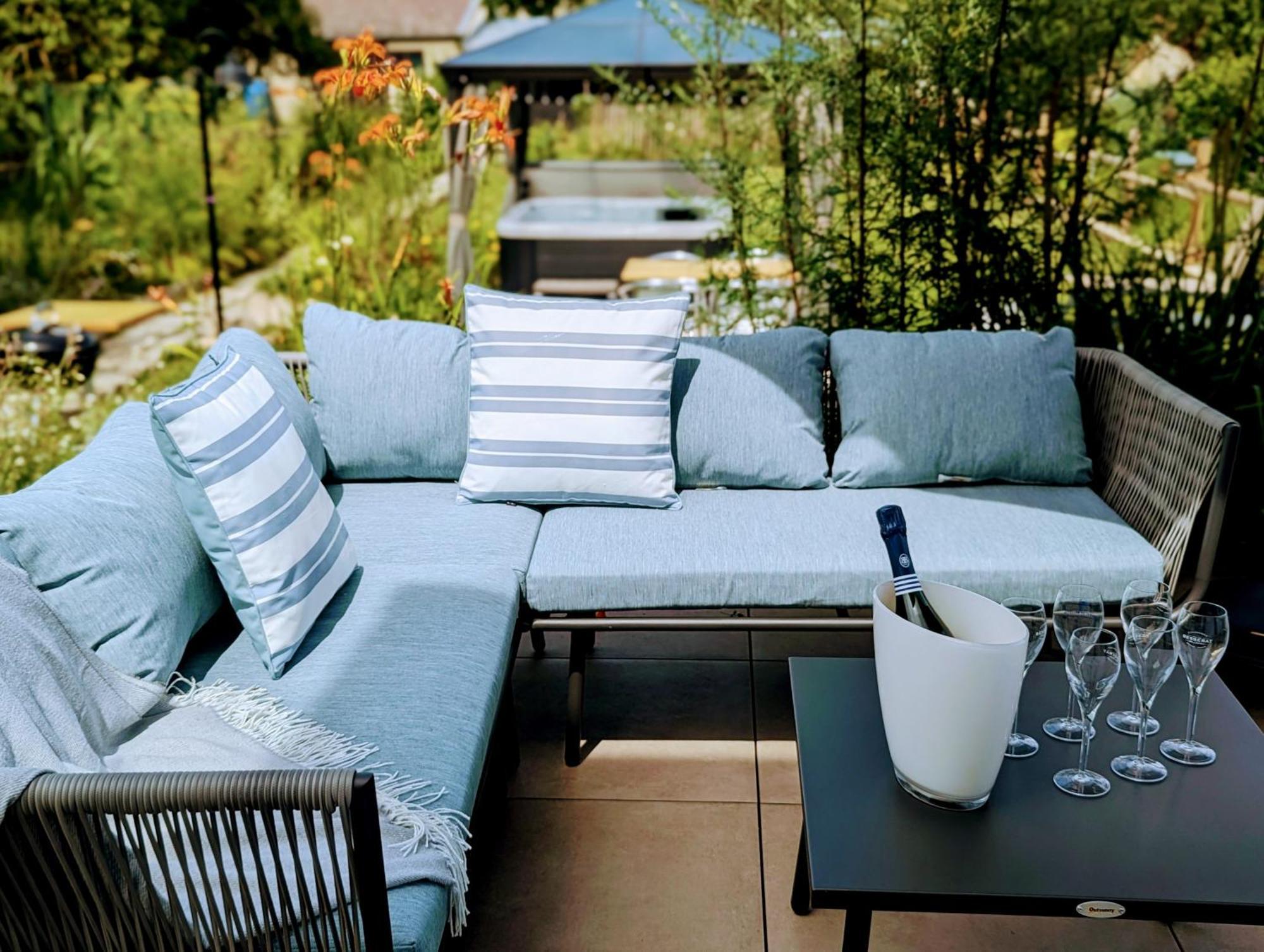 Le Cemarose: Spa, Jardin, Terrasse Et Jolie Vue Au Coeur D'Epernay Exterior photo